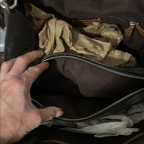 COACH Dalton Shoulder Bag. - Picture 6 of 10